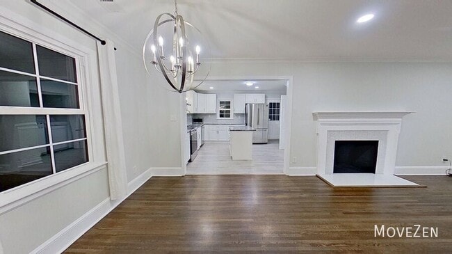 Building Photo - 1200 Dresden Dr W