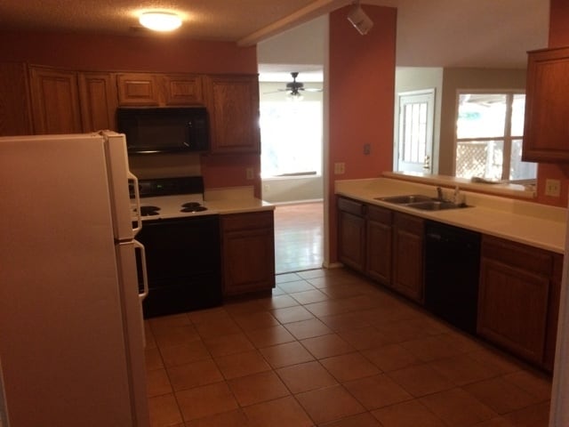 Building Photo - 2601 Cedar Ln