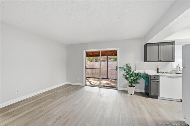 Building Photo - 2195 43rd Ave