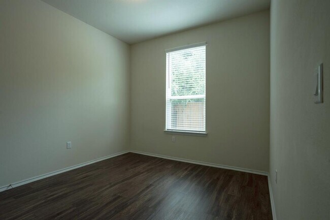 Building Photo - 10509 Abana Way