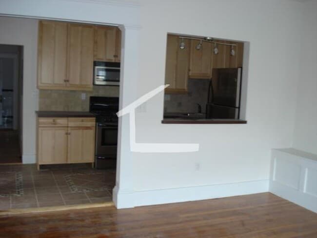 Building Photo - 37 St Lukes Rd