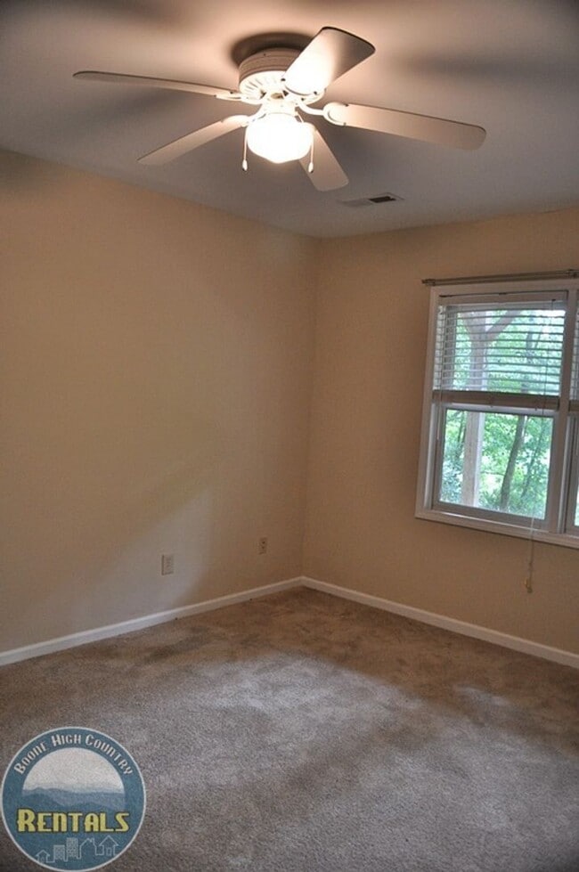 Building Photo - Cozy 2bd House In Great Location!