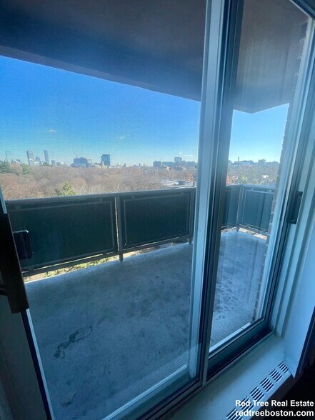 Building Photo - 175 Freeman St