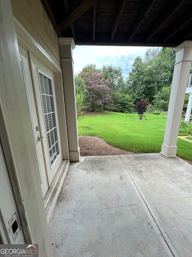Building Photo - 6411 Hickory Springs Cir