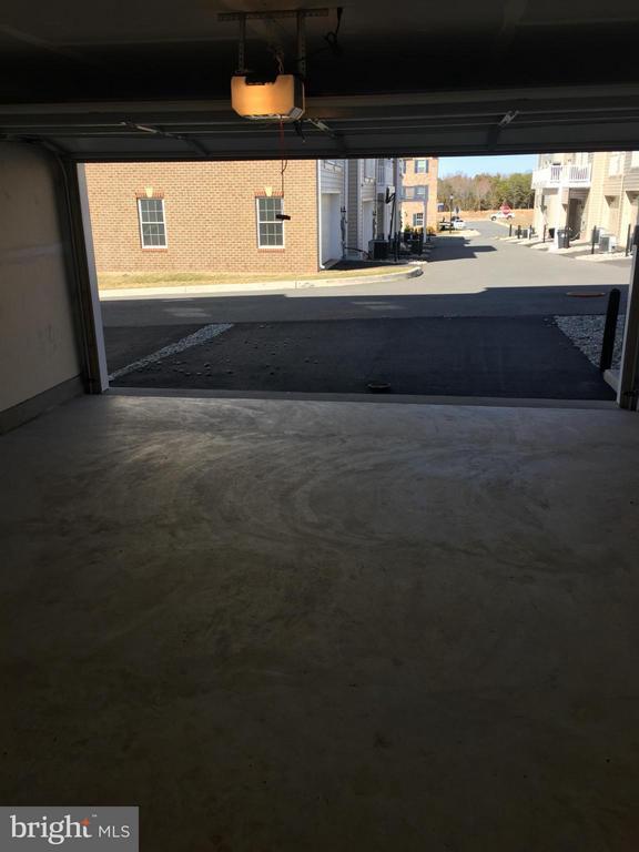 Building Photo - 42608 Smokey Embers Terrace