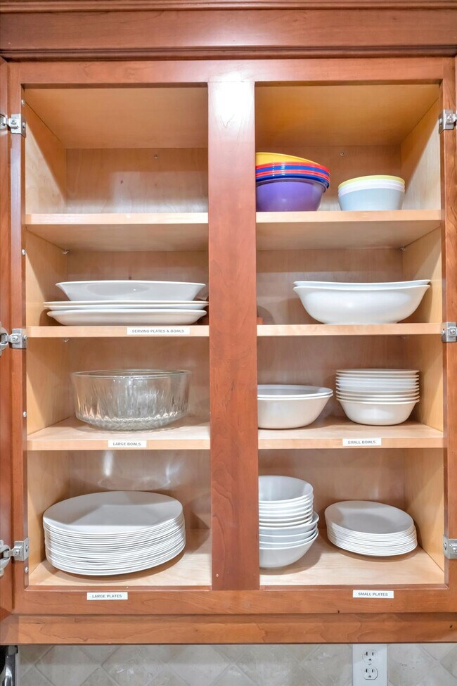 Building Photo - 6406 Gulf Dr