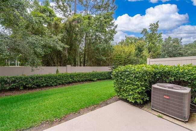 Building Photo - 156 Canterbury Bell Dr