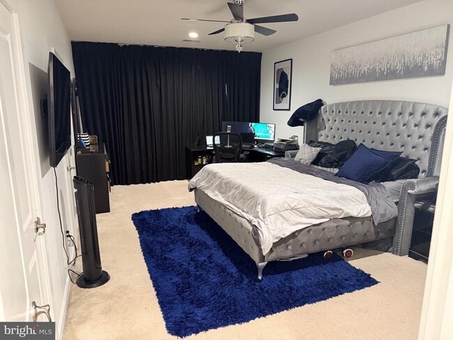 Building Photo - 7413 Matapan Dr