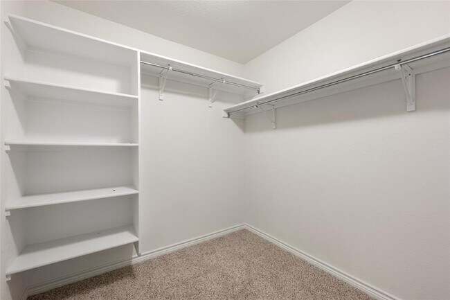 Building Photo - 3853 Legend Hill