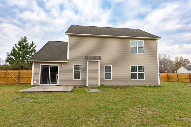 Building Photo - 240 Everett Yopp Dr