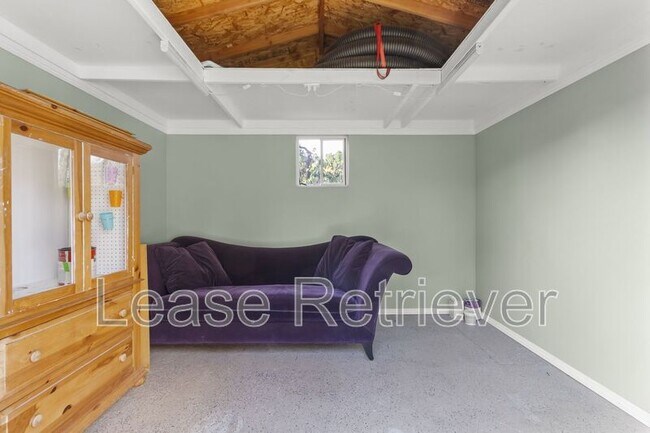 Building Photo - 1244 Royal Oaks Dr