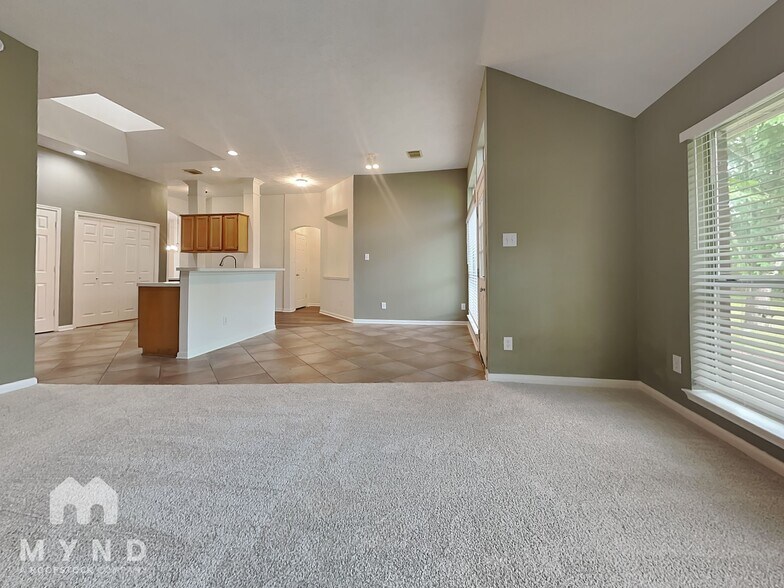 Building Photo - 4606 Sunrise Dr