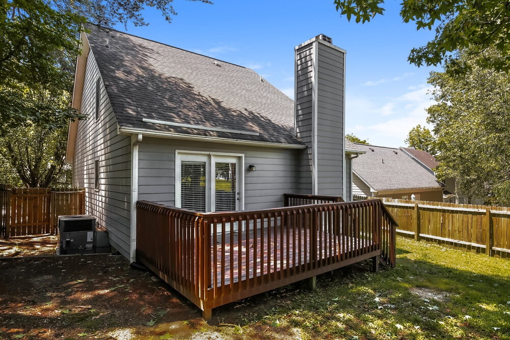 Building Photo - 7 Planters Wood Trail