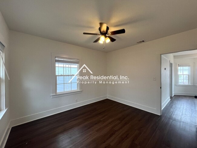 Building Photo - Charming Tahoe Park 2bd/1ba House