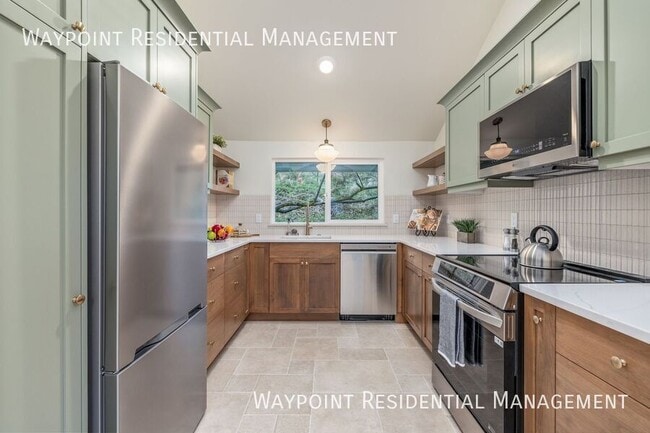 Building Photo - 2989 S Ivy St