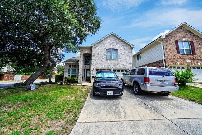 Building Photo - Spacious 3-Bedroom Home in Jonas Woods wit...