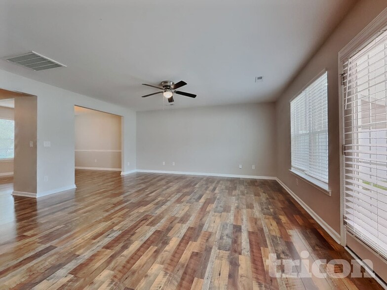 Building Photo - 5750 Misty Meadows Ct