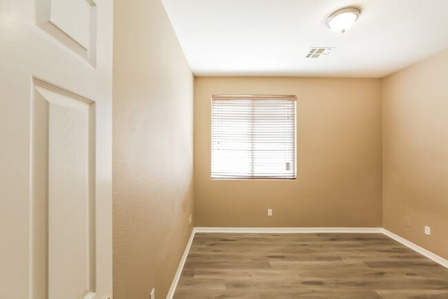 Building Photo - 14473 W Avalon Dr