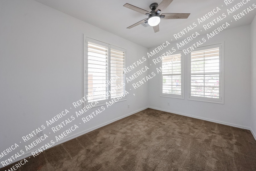 Building Photo - 13487 N 174th Ave