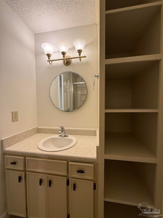 Building Photo - 3521 Sweet Bay Dr