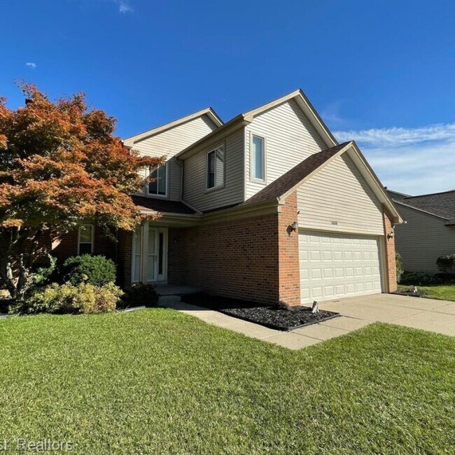 Primary Photo - 1438 Rand Rd