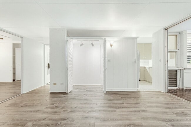 Building Photo - 3055 Pualei Cir