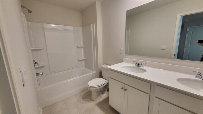 Building Photo - 3141 Greyton Dr