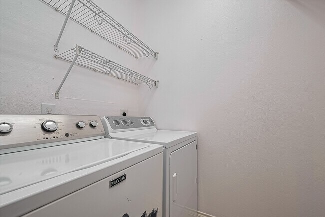 Building Photo - 24543 Carlton Springs Ln