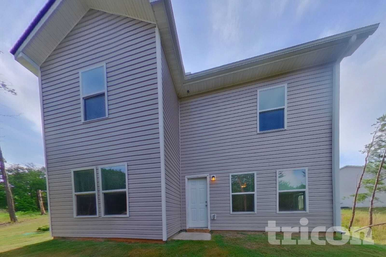 Building Photo - 561 Fairview Oak Pl