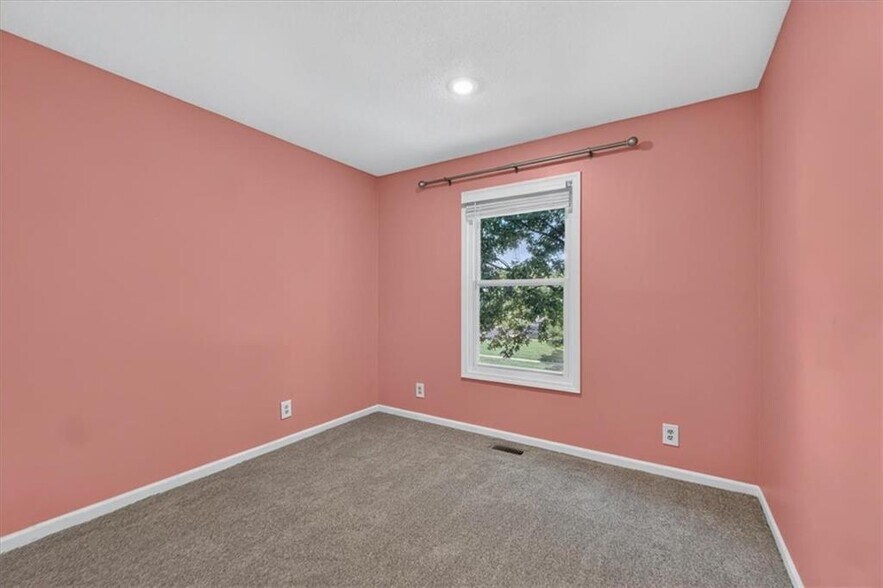 Building Photo - 15739 Horton Ln