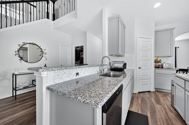 Building Photo - 1601 Darwin Cedar Dr