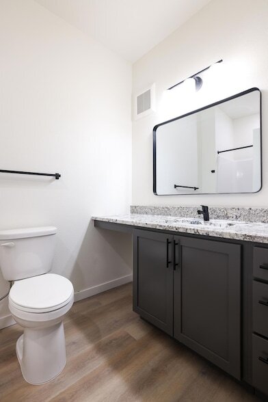 Building Photo - 28 7th St NE