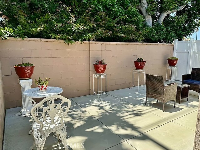 Building Photo - 1877 S Jacalene Ln