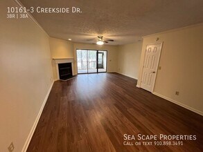 Building Photo - 10161-3 Creekside Dr.-