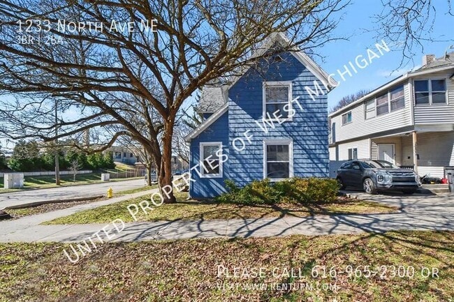 Building Photo - 1233 North Ave NE