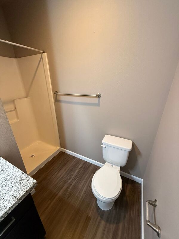 Building Photo - 4235 Hawthorne Ave NE