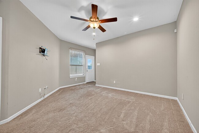 Building Photo - 1567 Rustling Creek Dr