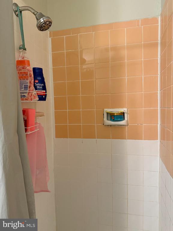 Building Photo - 47 Garden View Terrace