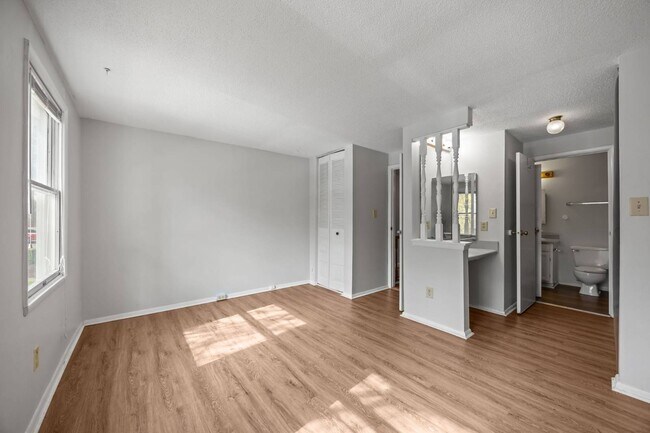 Building Photo - 7716 Sandra Ln