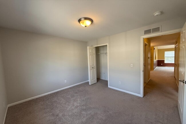 Building Photo - 1091 Beaver Run