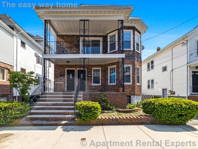 Building Photo - 16 Windsor Rd