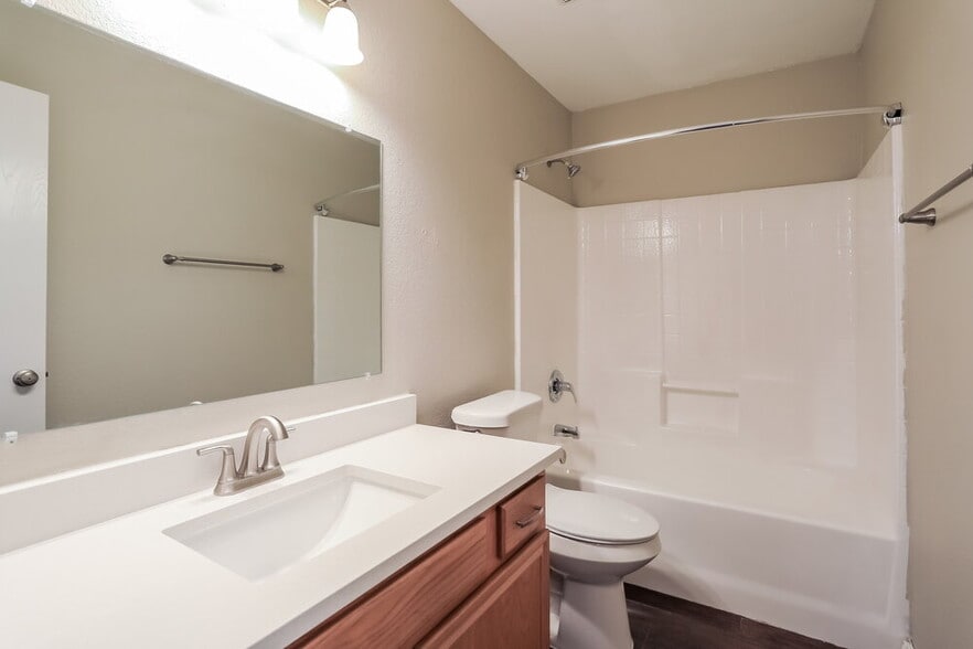 Building Photo - 5800 Magnum Dr