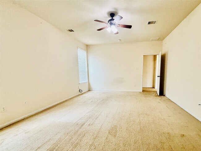 Building Photo - 9947 Valance Way