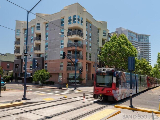 Building Photo - 1225 Island Ave