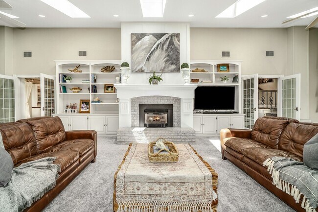 Building Photo - Luxury Estate Compound in Woodinville