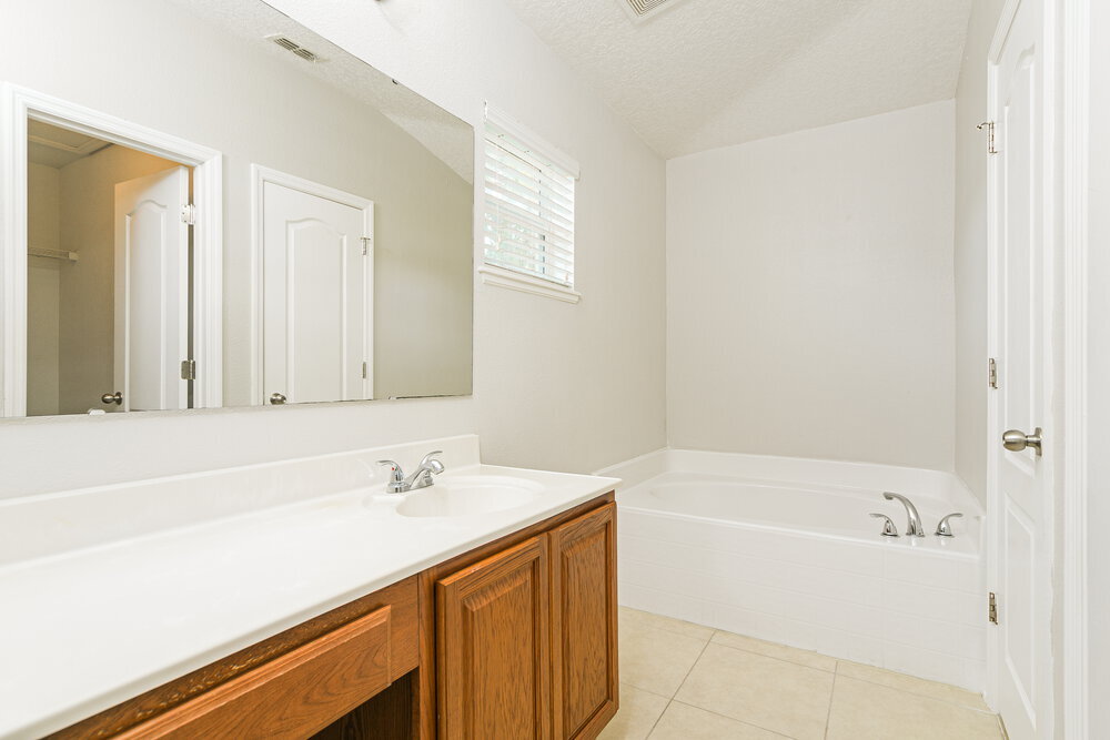 Building Photo - 5180 Gulf Sturgeon Ln