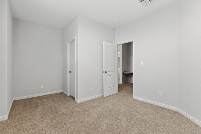 Building Photo - 2430 Santa Barbara Loop