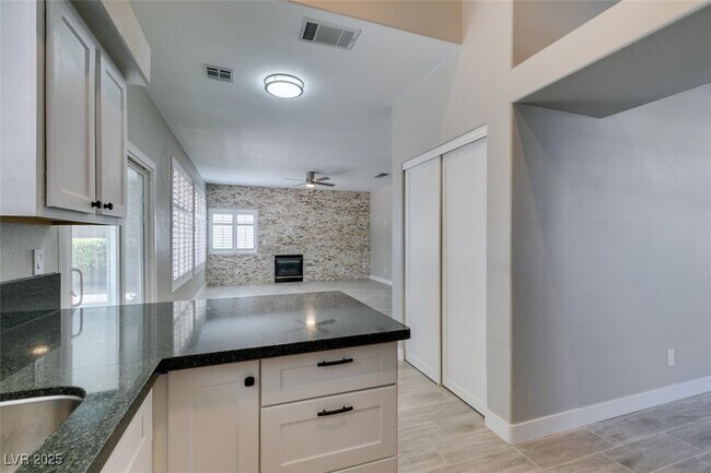 Building Photo - 2452 Silver Blossom Ln