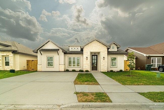 Building Photo - 16 East St