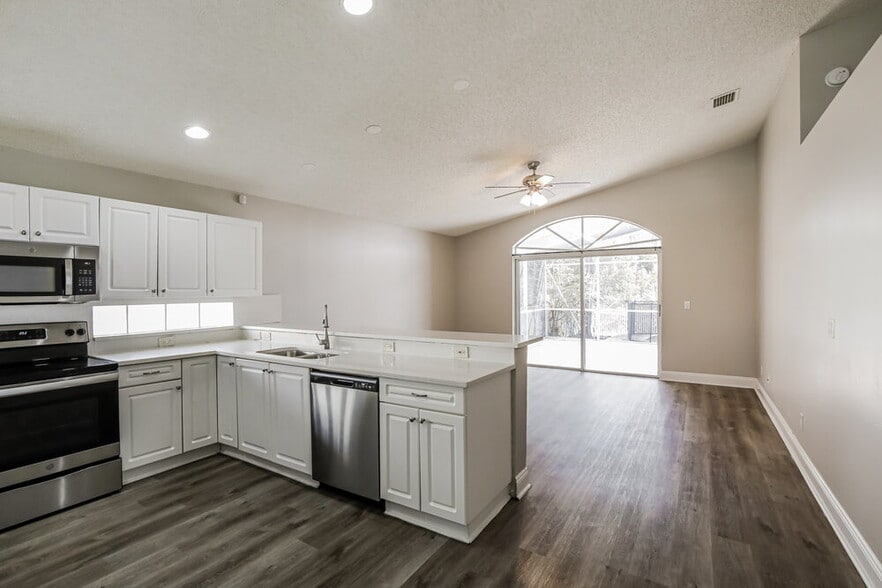 Building Photo - 18200 SW 6th St